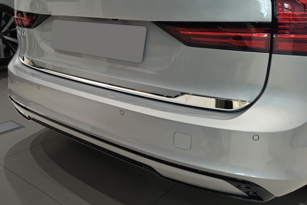 Listwa na klapę bagażnika do Volvo V90 2